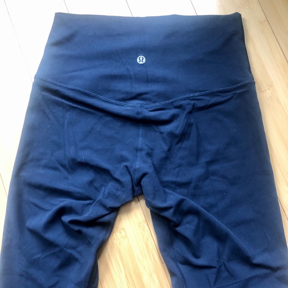 ❌SOLD❌ Lululemon Align 21” Crop Leggings - Picture 2 of 5